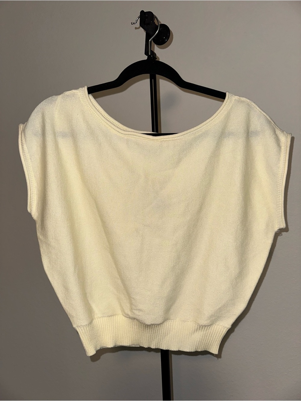 Ultra Flirt Cream Short Sleeve Sweater Top